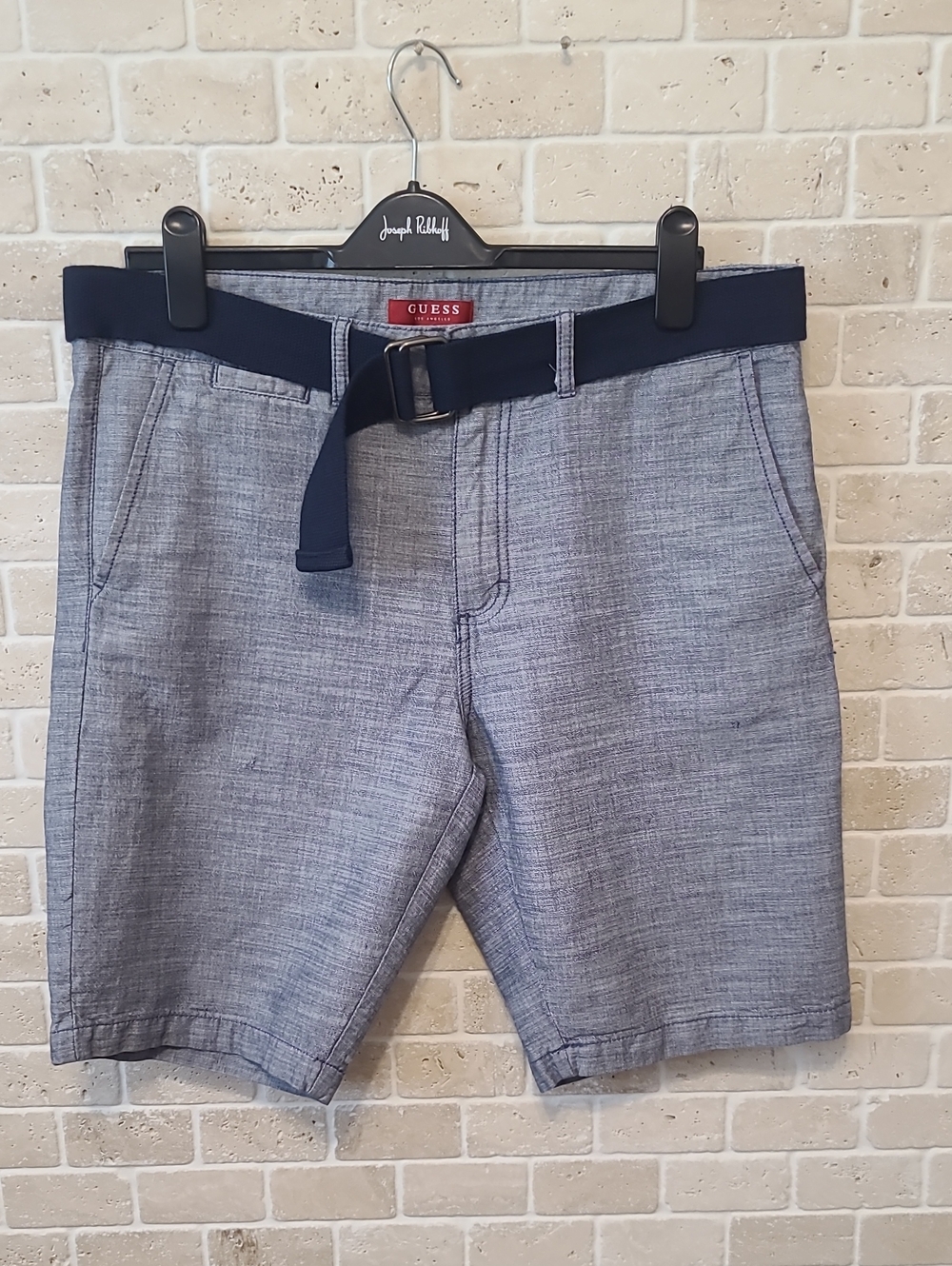 GUESS Light Blue Chambray Men's Shorts with Navy Belt (Sz 34)